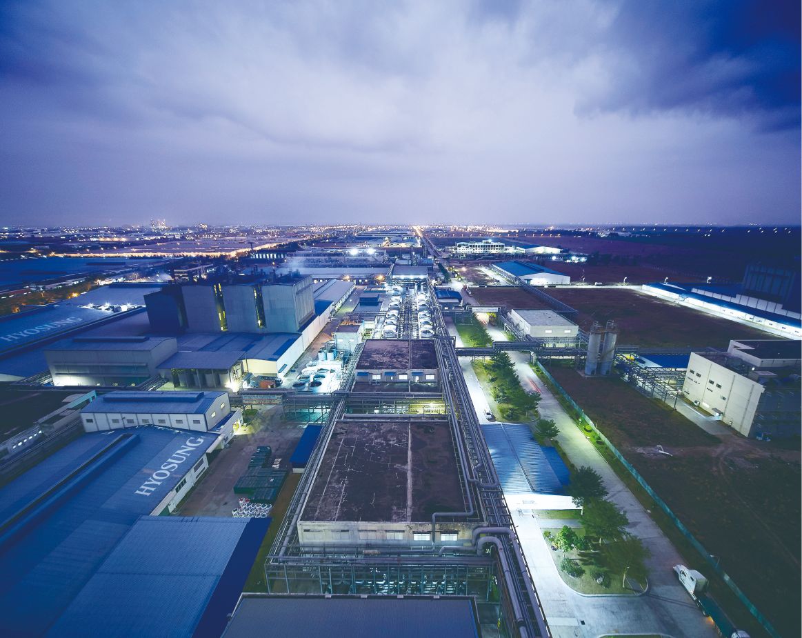 Night view of Hyosung Vietnam’s expansive manufacturing site, the company’s global production base